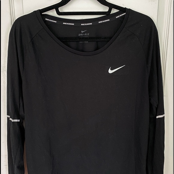 Nike dry fit long sleeve shirt - Picture 1 of 3
